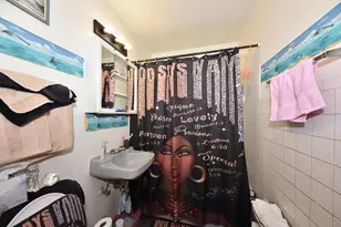 8221 W Villard St, Milwaukee, WI 53218 - Photo 12