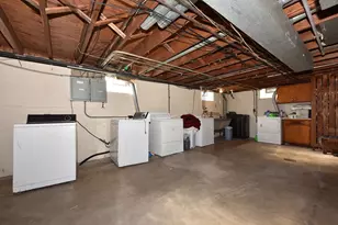 8221 W Villard St, Milwaukee, WI 53218 - Photo 16