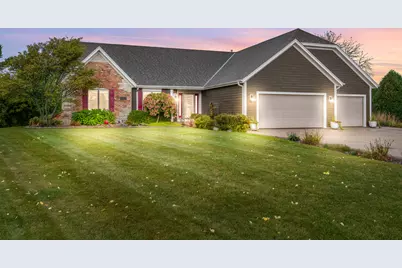 1526  Pine Cone Trl, Port Washington, WI 53074 - Photo 2