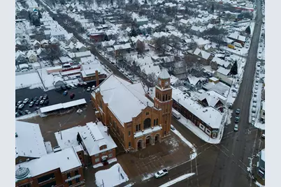 2133 S 20th St, Milwaukee, WI 53215 - Photo 8