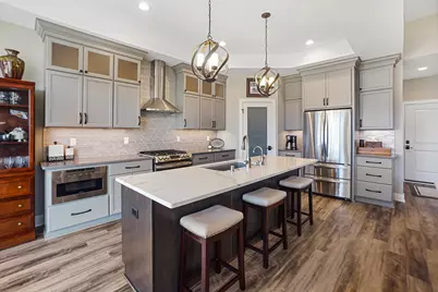 7916 E Stone Ridge Dr, Lannon, WI 53046 - Photo 6