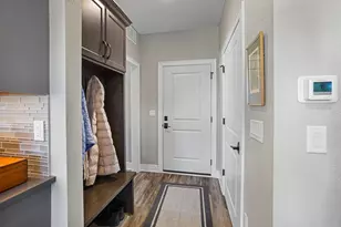 7916 E Stone Rdg Dr, Lannon, WI 53046 - Photo 20