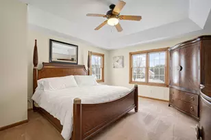 8605 S River Terrace Dr, Franklin, WI 53132 - Photo 22