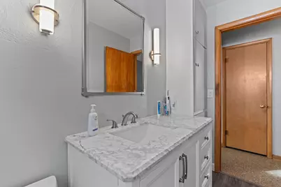 1924  Johnson Ave, Racine, WI 53402 - Photo 16