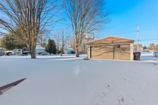 1924 Johnson Ave, Racine, WI 53402 - Photo 30