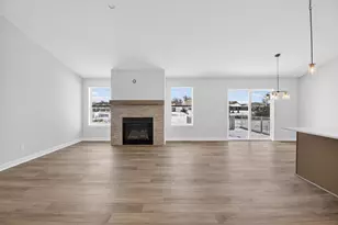 339 York St, Racine, WI 53182 - Photo 6