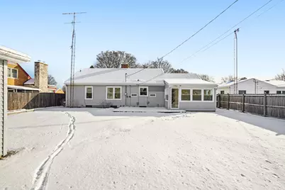 7108  Pershing Blvd, Kenosha, WI 53142 - Photo 36