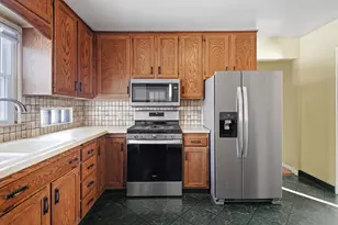 7108 Pershing Blvd, Kenosha, WI 53142 - Photo 10