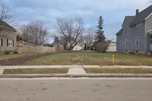 93 S Bell St, Fond du Lac, WI 54935 - Photo 2