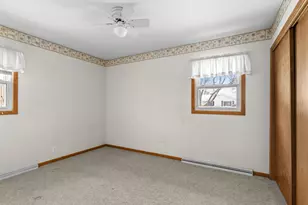 2136 Richmond Ave, Manitowoc, WI 54220 - Photo 10