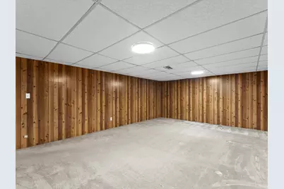 2136  Richmond Ave, Manitowoc, WI 54220 - Photo 12