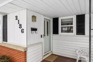 2136 Richmond Ave, Manitowoc, WI 54220 - Photo 2