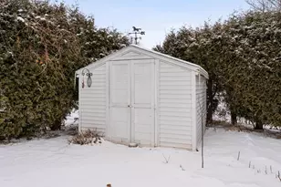 2136 Richmond Ave, Manitowoc, WI 54220 - Photo 18