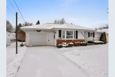 2136  Richmond Ave, Manitowoc, WI 54220 - Photo 16