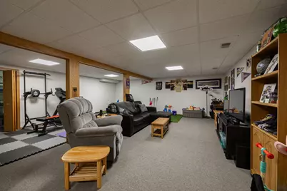 927  Streblow St, Onalaska, WI 54650 - Photo 12