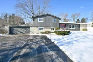 5135 S Menard Dr, New Berlin, WI 53151 - Photo 2