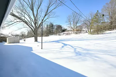 5135 S Menard Dr, New Berlin, WI 53151 - Photo 36