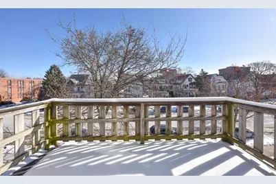 3365 N Oakland Ave #3367, Milwaukee, WI 53211 - Photo 8