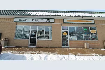 1220  Janesville Ave #400-600, Fort Atkinson, WI 53538 - Photo 2