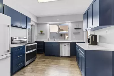 2135 S 14th St, Sheboygan, WI 53081 - Photo 8