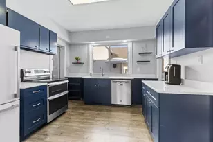 2135 S 14th St, Sheboygan, WI 53081 - Photo 8