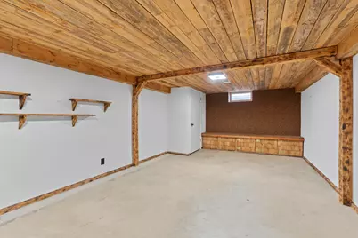 8824 W Dosie Ave, Greenfield, WI 53228 - Photo 28