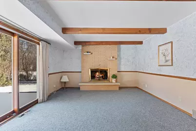 8824 W Dosie Ave, Greenfield, WI 53228 - Photo 12