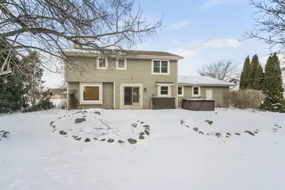 683  Fox Run Dr, Saukville, WI 53080 - Photo 28