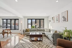 293 Meadowside Ct, Pewaukee, WI 53072 - Photo 10