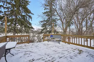 293 Meadowside Ct, Pewaukee, WI 53072 - Photo 34