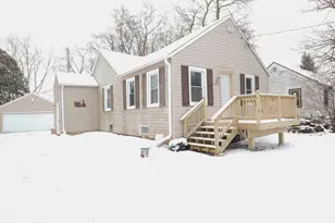 1313 Summerset Dr, Racine, WI 53406 - Photo 2