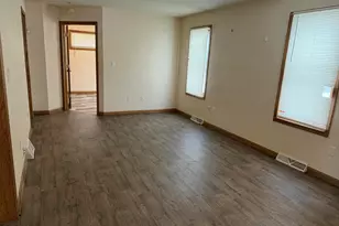 2140 N 27th St, Milwaukee, WI 53208 - Photo 6