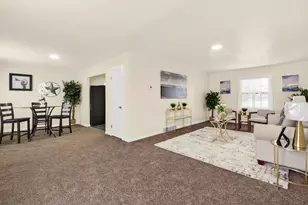 992 Home Ave, Fox Crossing, WI 54952 - Photo 4