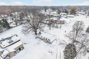 992 Home Ave, Fox Crossing, WI 54952 - Photo 36