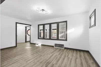 3709 N 2nd Ln, Milwaukee, WI 53212 - Photo 6