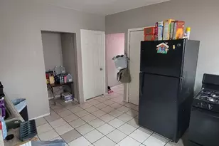 608 W Burleigh St, Milwaukee, WI 53212 - Photo 2