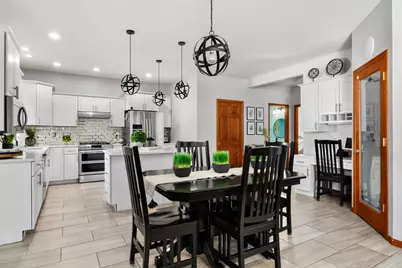 2111  Clearwater Dr, Onalaska, WI 54650 - Photo 10