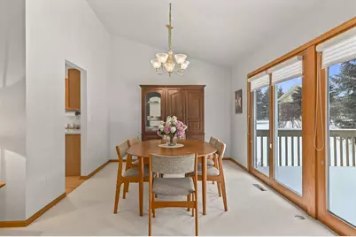 18730  Estate Cir #A, Brookfield, WI 53045 - Photo 4