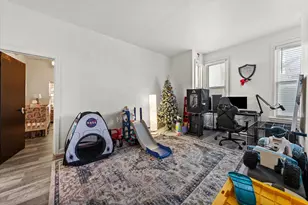 1527 S 80th St, West Allis, WI 53214 - Photo 10