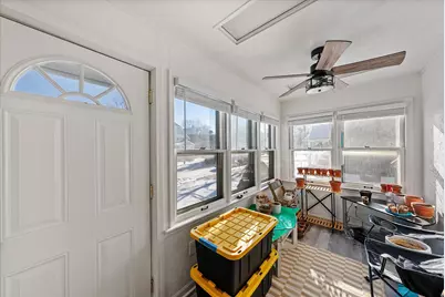 1527 S 80th St, West Allis, WI 53214 - Photo 4