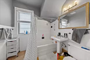 2627 N Murray Ave, Milwaukee, WI 53211 - Photo 14