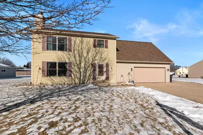 416  Hickory St, Belgium, WI 53004 - Photo 2