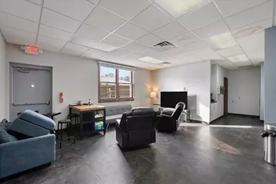 6471 N Industrial Rd, Milwaukee, WI 53223 - Photo 30