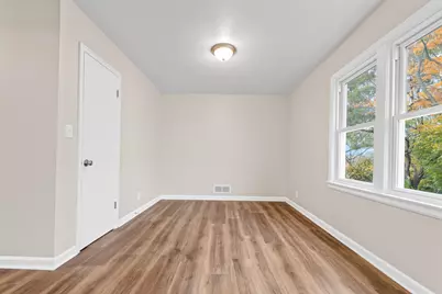 841 N 54th St, Milwaukee, WI 53208 - Photo 6