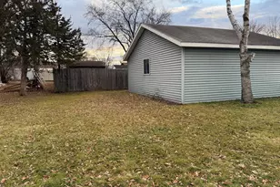 277 Wilson Ave, Fond du Lac, WI 54935 - Photo 6