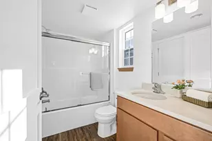 2744 Hidden Dr, Saint Francis, WI 53235 - Photo 22