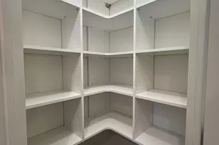 W221N3075 Greenwood Ct, Pewaukee, WI 53186 - Photo 14