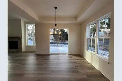 W221N3075  Greenwood Ct, Pewaukee, WI 53186 - Photo 8