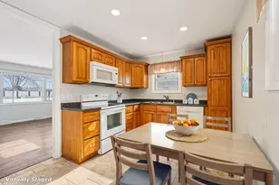 909 8th Ave, Grafton, WI 53024 - Photo 4