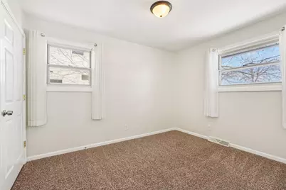 909  8th Ave, Grafton, WI 53024 - Photo 12